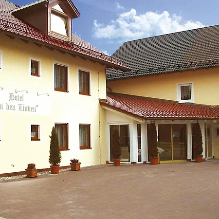Zu Den Linden Hotel 3*