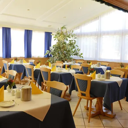 Hotel Zu Den Linden